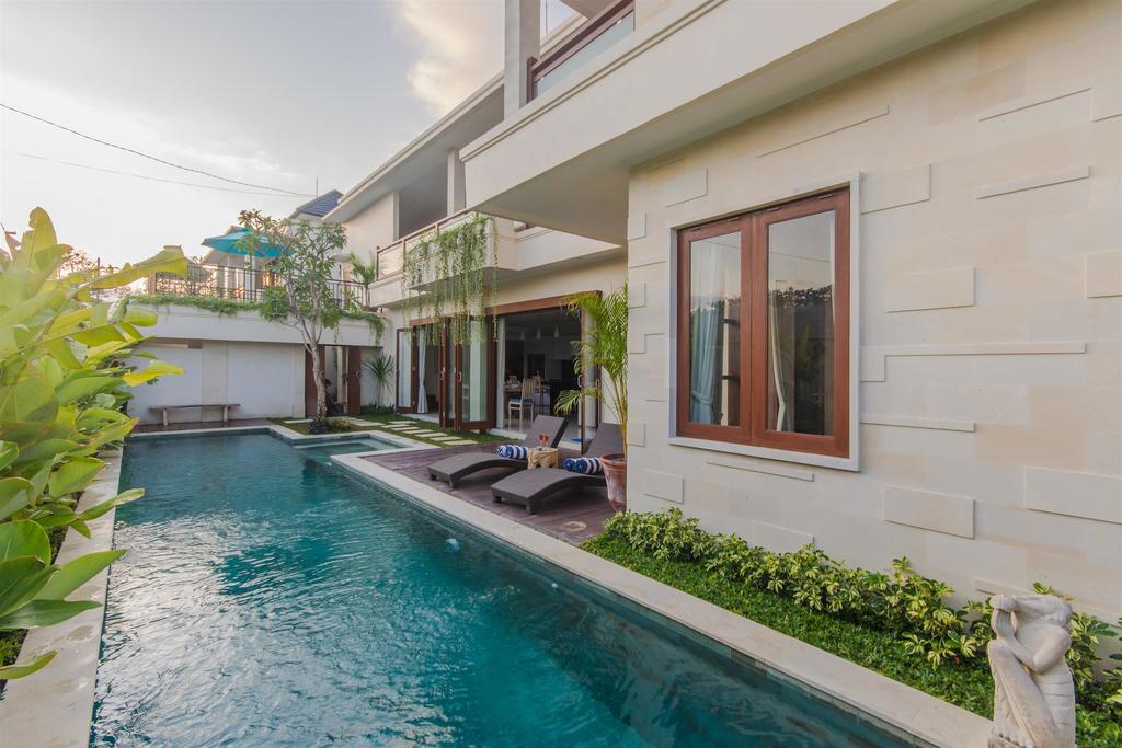 Villa Tepi Sungai Legian  Room photo